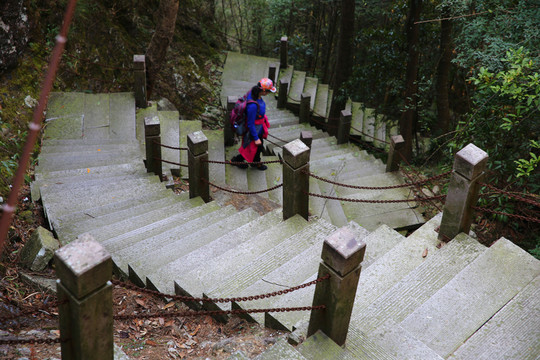 雁蕩山靈巖景區(qū)山道