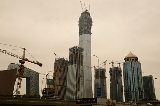 建設(shè)中中國(guó)尊