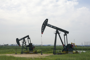 抽油機(jī)