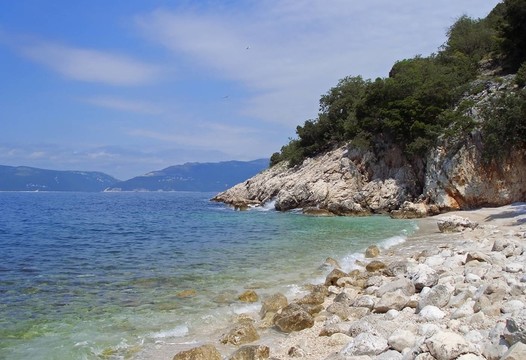在新月海灘