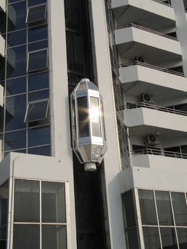電梯2