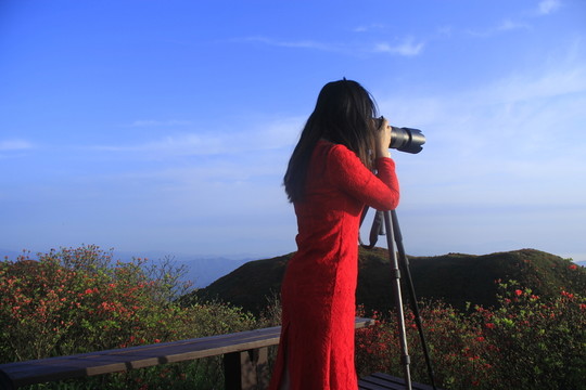 女風光攝影師女記者
