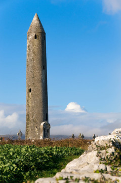 kilmacduagh在刺一個古老的修道院