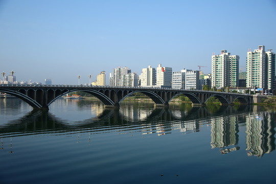小城水韻