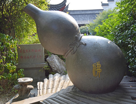 酒葫蘆雕塑