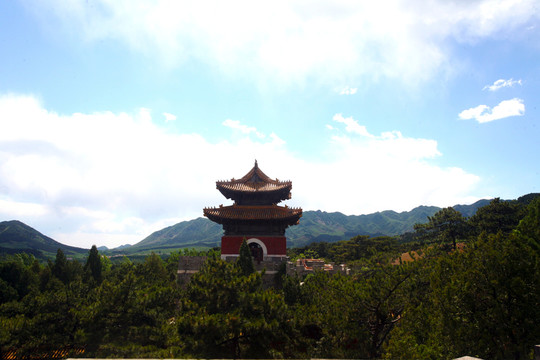 東陵 云朵 藍(lán)天 藍(lán)天白云