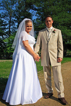 剛剛結(jié)婚