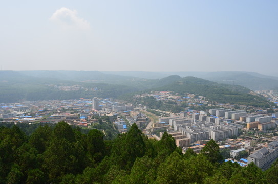 黃帝陵龍馭閣遠(yuǎn)眺周邊地形