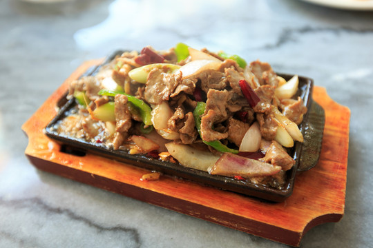 鐵板牛肉