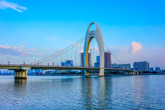 廣州獵德大橋