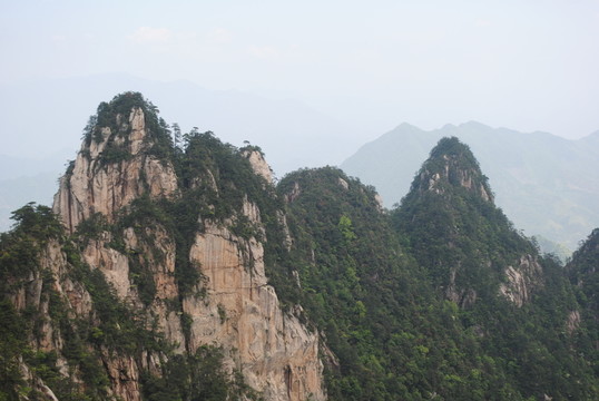 山峰
