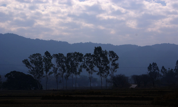 鄉(xiāng)村暮色