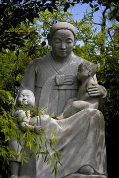 母親和孩子們