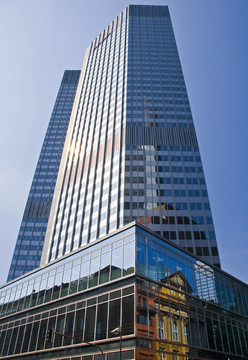 銀行