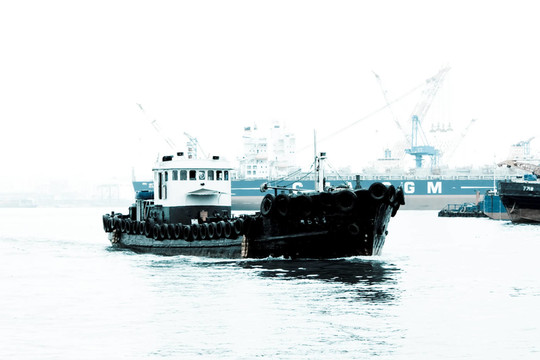 拖拉機(jī)