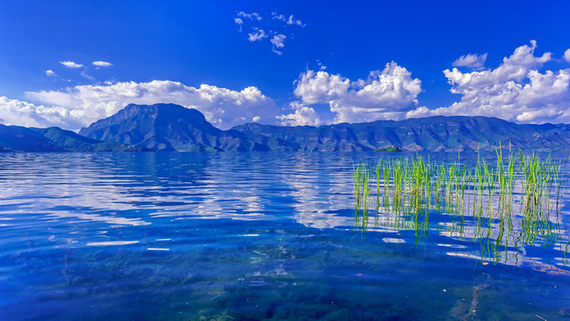 女神山 瀘沽湖