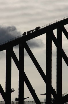 攀橋