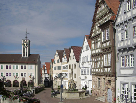 B？blingen，市政廳