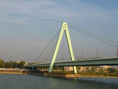 在科隆塞維林橋