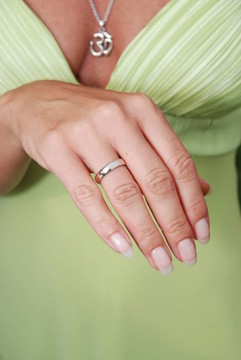 剛剛結(jié)婚