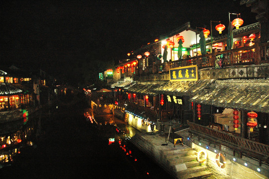 古鎮(zhèn)夜景