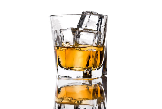 玻璃酒杯