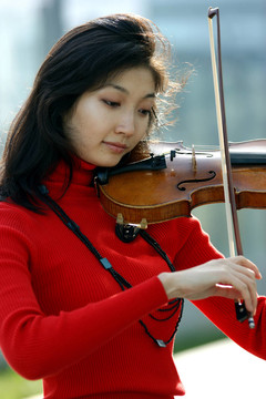 女人
