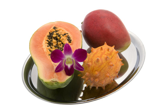 木瓜、芒果、kiwano，蘭花