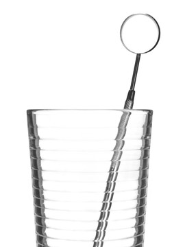 玻璃酒杯