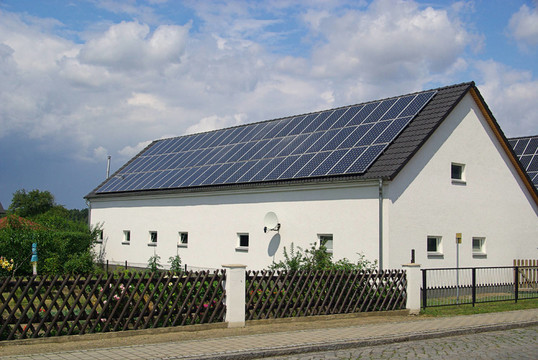 太陽能系統(tǒng)-太陽能發(fā)電廠60