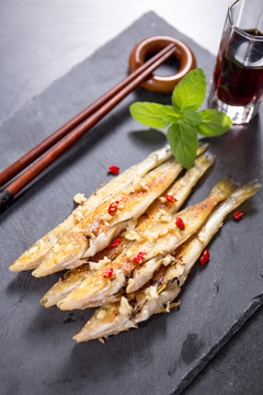 香煎沙尖魚(yú)