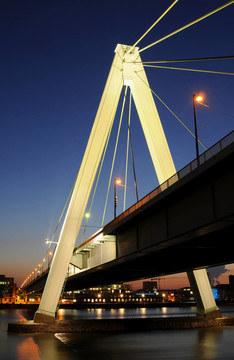 水晶橋