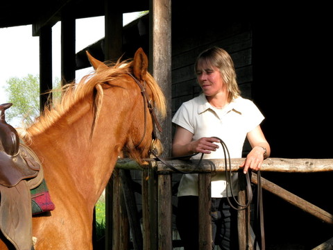 女人和馬