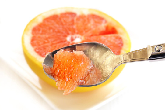吃柚子