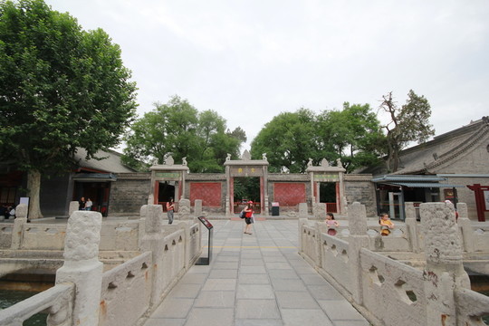 碑林泮池