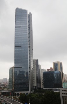 直插云霄的大廈