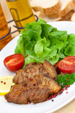 臘肉腌豬肉，成立