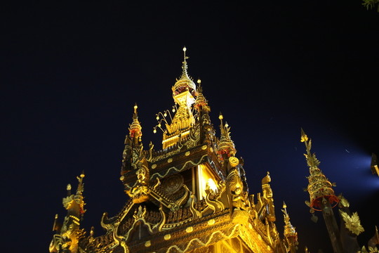 神秘古塔