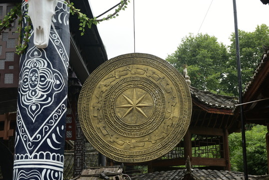 苗寨銅鼓