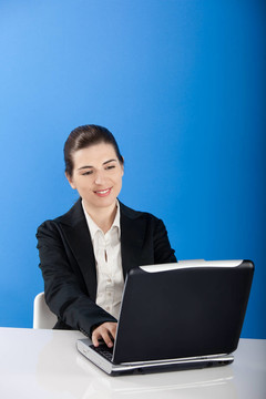 女人