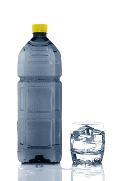 玻璃酒杯