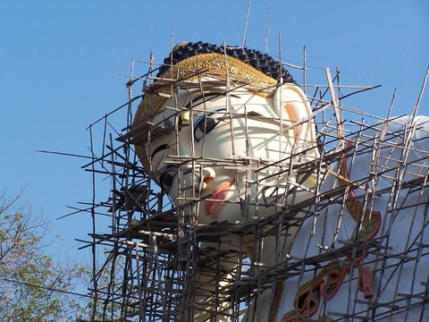 佛在腳手架