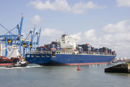 containerschiff8