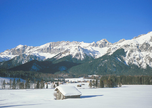 在洛伊塔施近Seefeld in Tirol