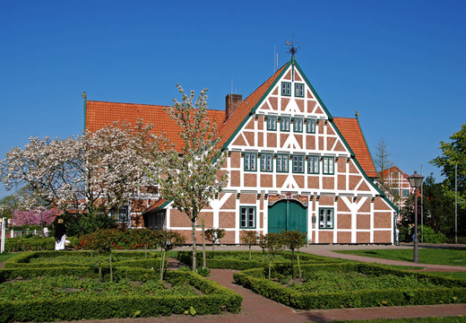 fachwerkhaus該土地