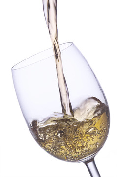 倒入白葡萄酒