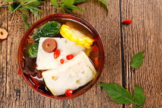 三鮮魚糕湯