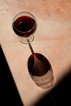 玻璃酒杯