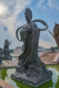 天龍八部帝釋天雕塑