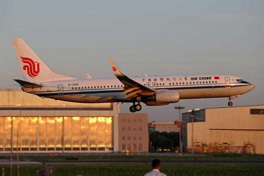 日落時分 飛機降落 國際航空